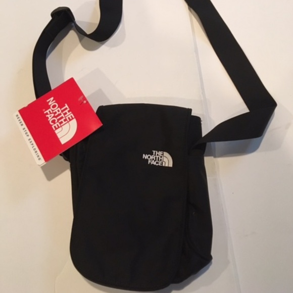 The North Face Handbags - NWT Women's The North Face Node Bag